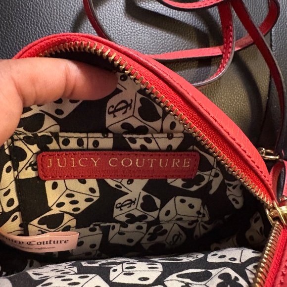 Juicy Couture Red Circle, Crossbody bag purse - Picture 3 of 3